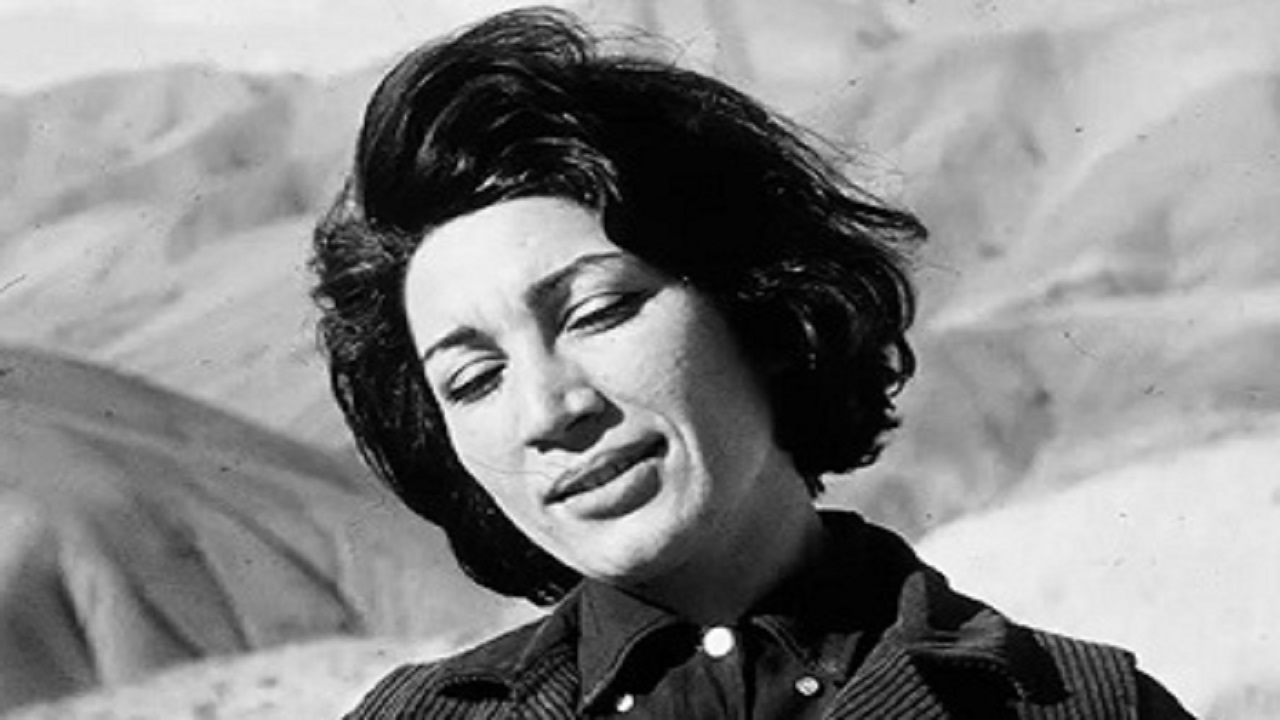 فروغ فرخزاد: از ازدواج تا مرگ پیش بینی شده