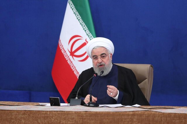 تجار و بازرگانان کشور در هیچ شرایطی نباید درگیر موانع اداری شوند