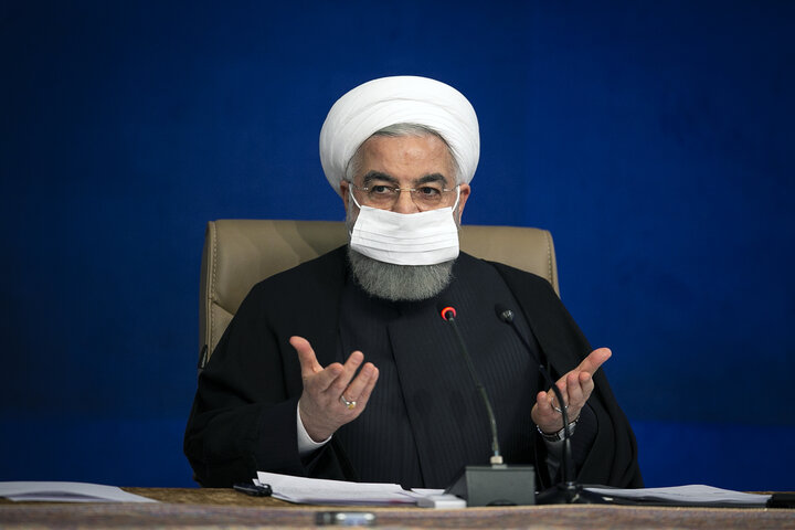 روحانی:  باید به موقع بجنگیم و به موقع صلح کنیم