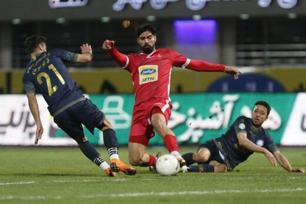 پنالتی پرسپولیس مقابل گل‌گهر سوخت
