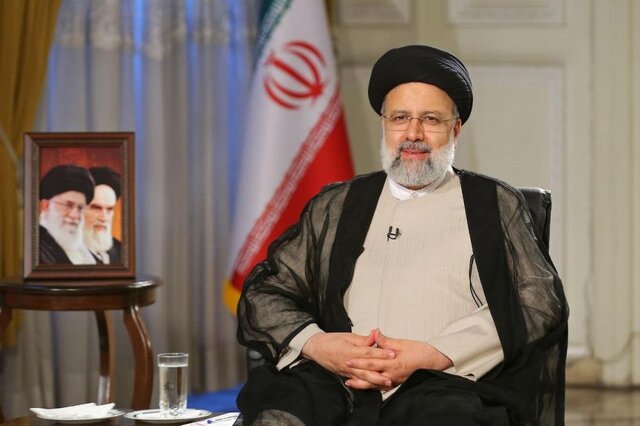 قیمت نان، دارو و بنزین هیچ تغییری نمی کند/ در مذاکره از مواضع خود عقب‌نشینی نمی‌کنیم