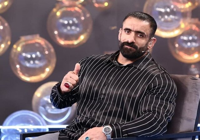 هادی چوپان امشب به دیدار جناب خان می‌ رود